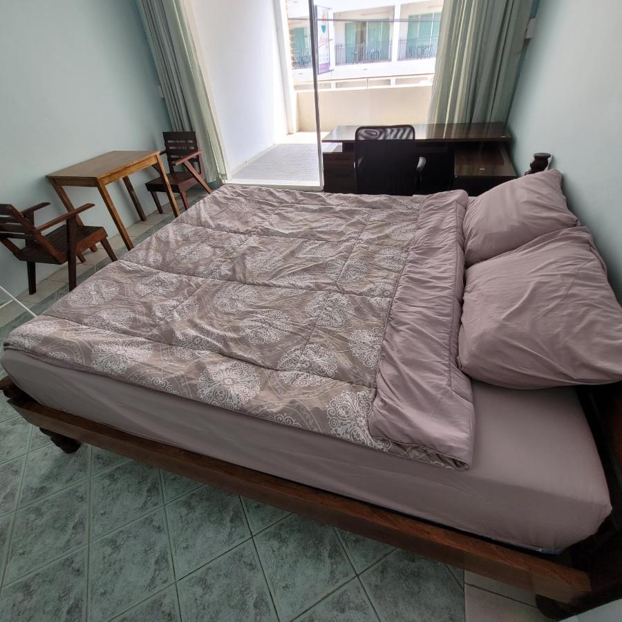 Chamchuree Residence Pantai Jomtien Bagian luar foto