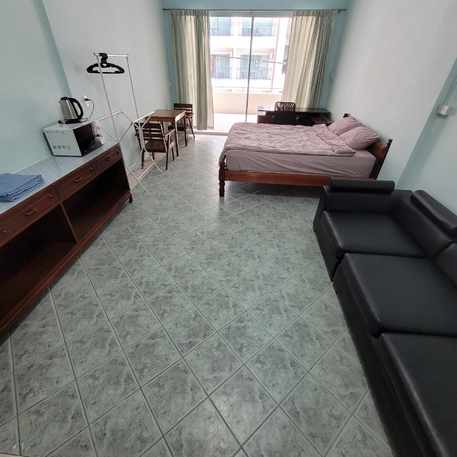 Chamchuree Residence Pantai Jomtien Bagian luar foto
